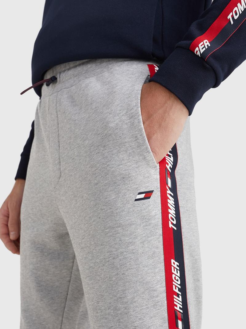 Pantalon Tommy Hilfiger Organic cotton performance logo tape Homme Grise | FR_M31323