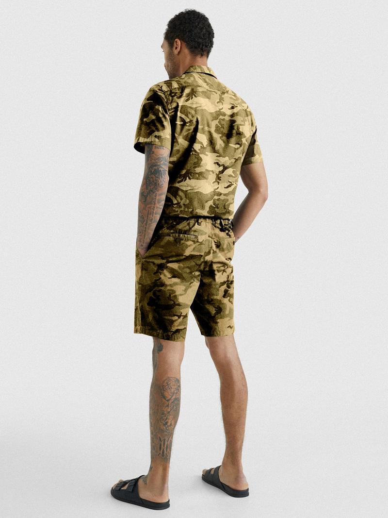 Shorts Tommy Hilfiger Relaxed fit camo Homme Camouflage Vert | FR_M31220